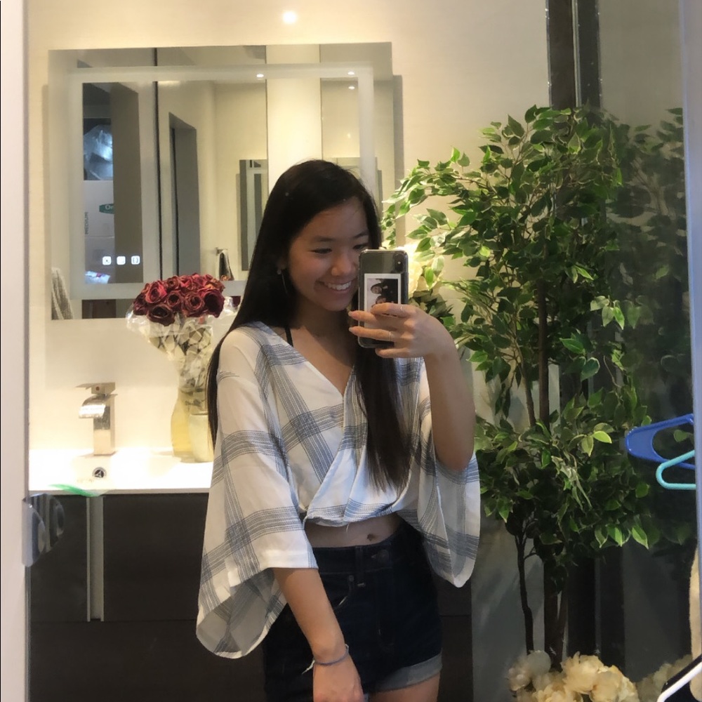Forever21 Flowy woven top
